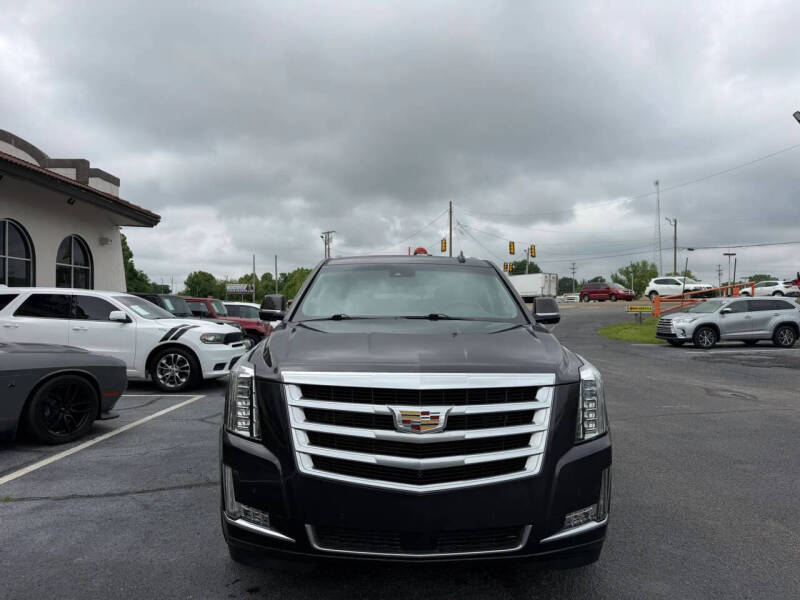2016 Cadillac Escalade Luxury Collection