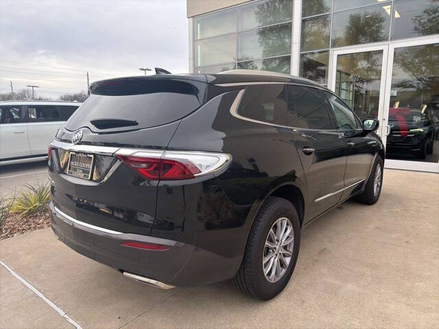 2023 Buick Enclave Essence