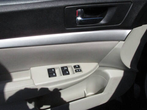 2013 Subaru Outback 2.5i Premium