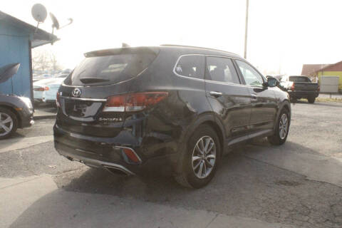 2017 Hyundai Santa Fe SE