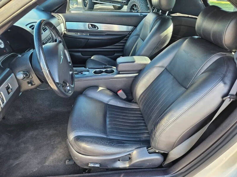 2004 Ford Thunderbird Deluxe