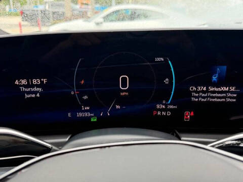 2024 Cadillac LYRIQ Tech