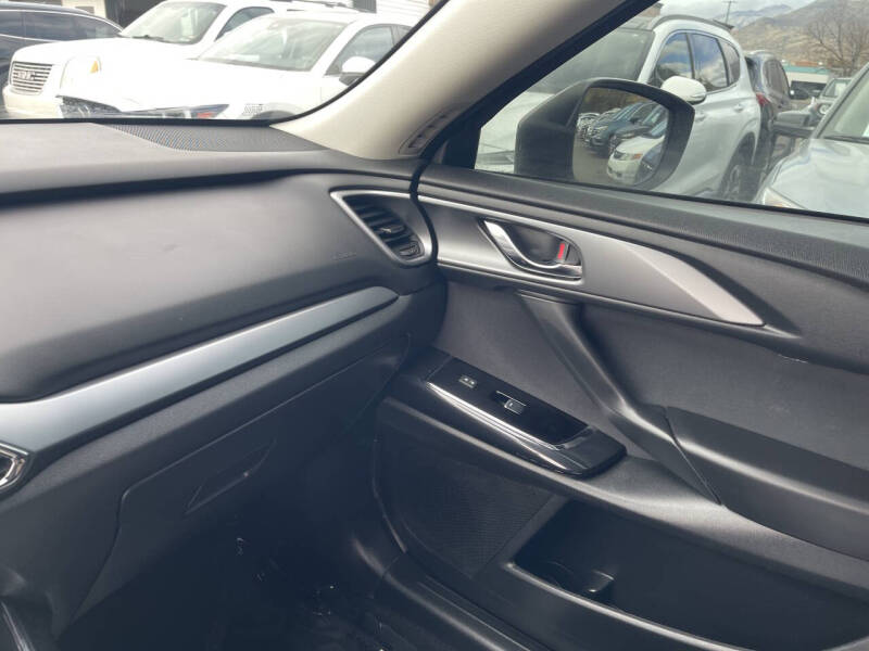 2019 Mazda CX-9 Sport