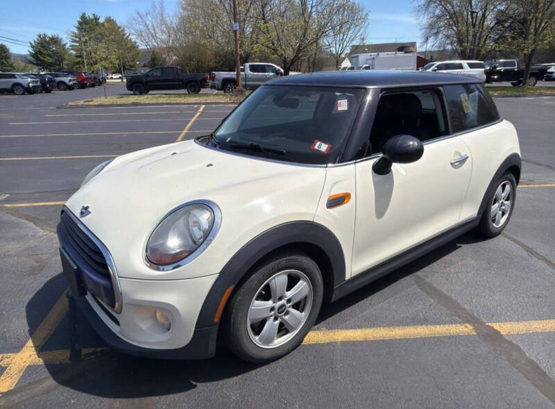 2017 MINI Hardtop 2 Door Cooper