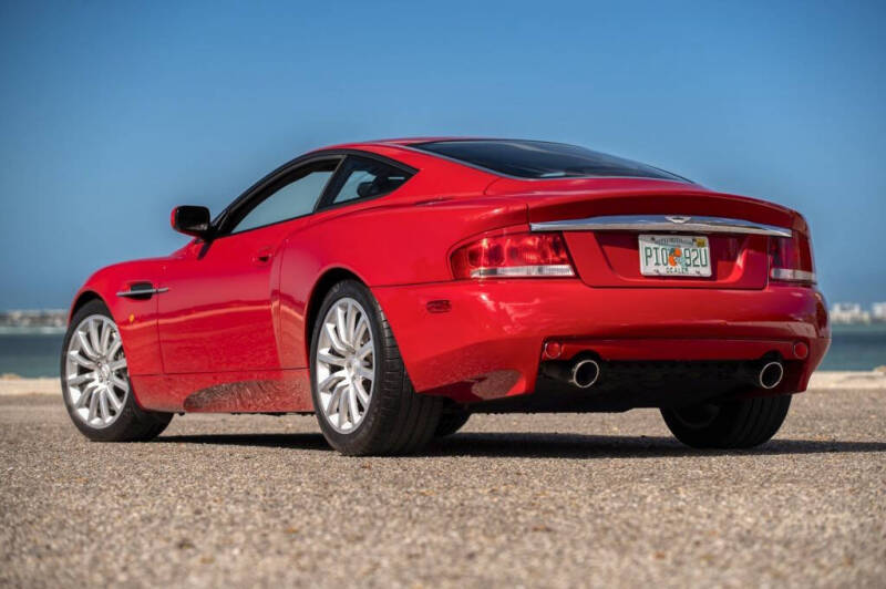 2002 Aston Martin Vanquish