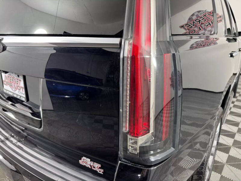 2018 Cadillac Escalade Luxury