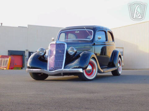 1935 Ford Tudor