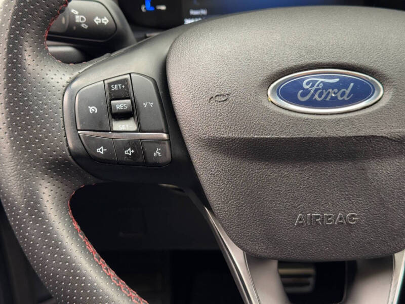 2024 Ford Escape Hybrid ST-Line Select