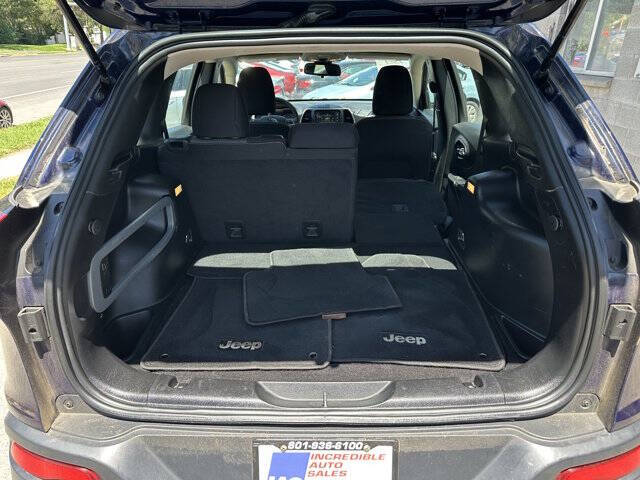 2015 Jeep Cherokee Sport