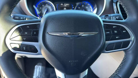 2022 Chrysler Voyager LX