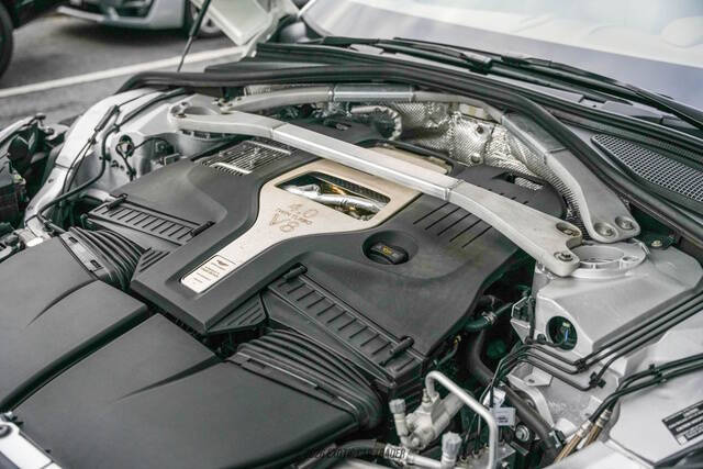 2021 Aston Martin DBX