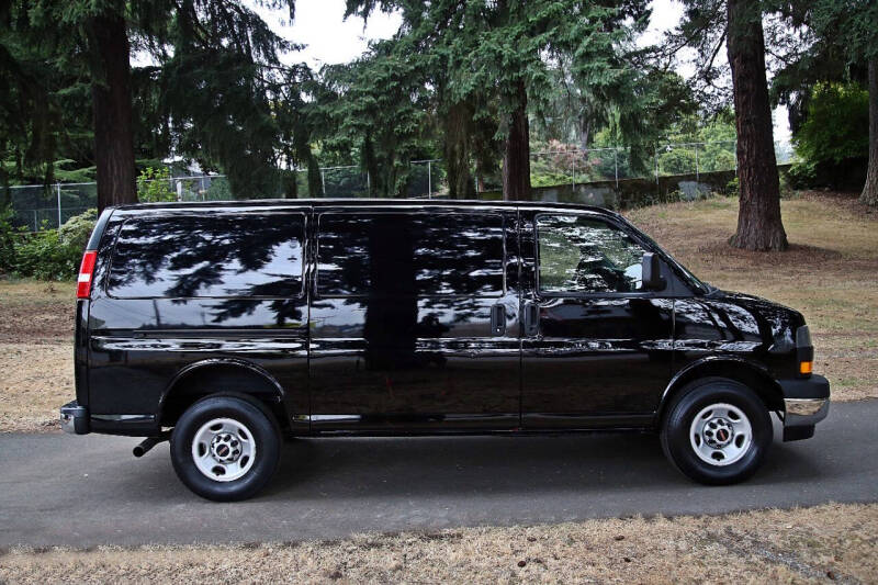 2021 GMC Savana 2500