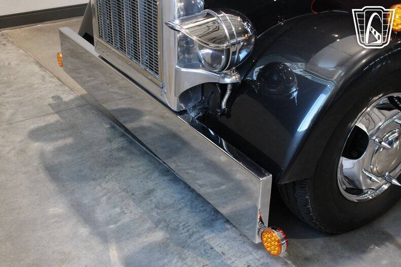 1965 Petebilt Mini Big-Rig