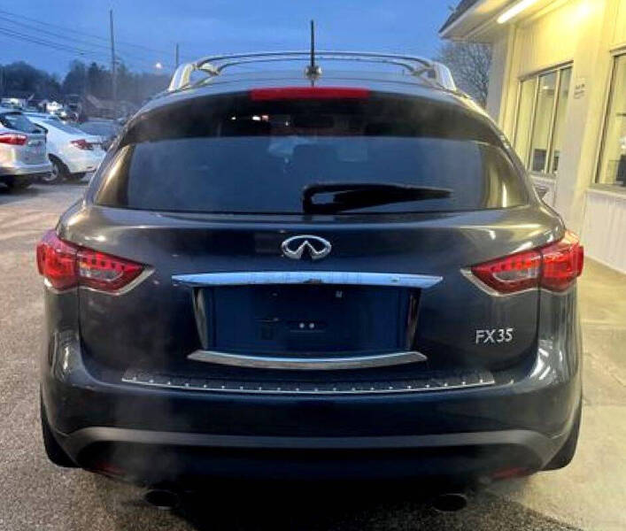 2011 Infiniti FX35