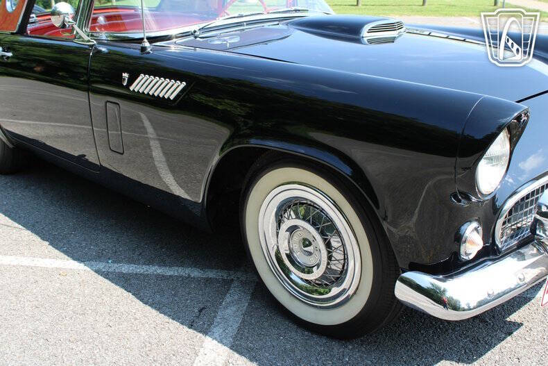 1956 Ford Thunderbird