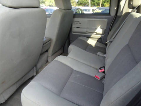 2006 Dodge Dakota SLT