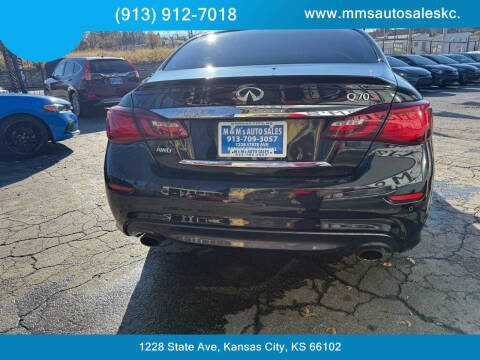 2016 Infiniti Q70 3.7