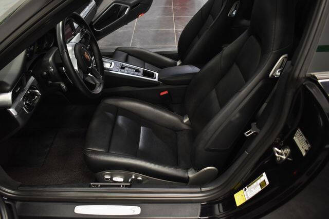 2017 Porsche 911 Carrera 4S