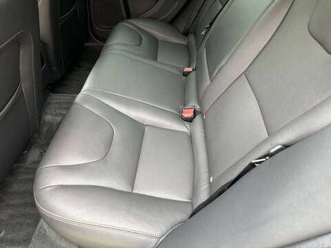 2016 Volvo V60 Cross Country T5 Platinum