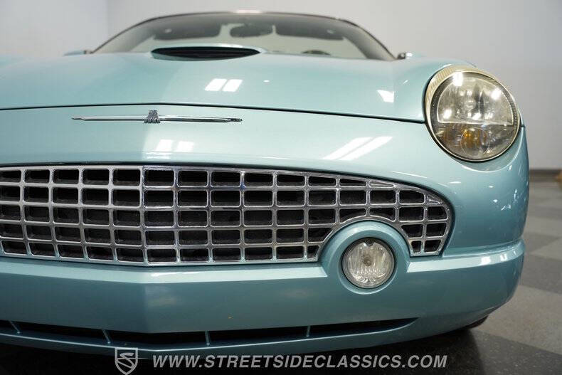 2002 Ford Thunderbird Deluxe