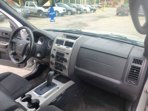 2009 Ford Escape XLT