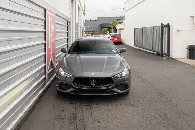 2022 Maserati Ghibli 25