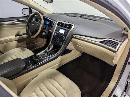 2014 Ford Fusion Hybrid SE