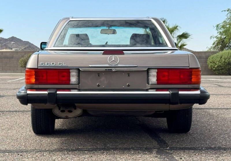 1989 Mercedes-Benz 560-Class 560 SL