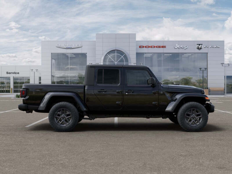 2025 Jeep Gladiator