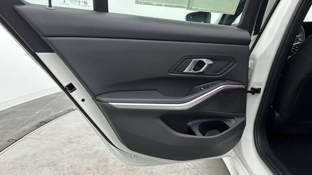 2025 BMW 3 Series 330i