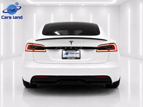 2022 Tesla Model S Plaid