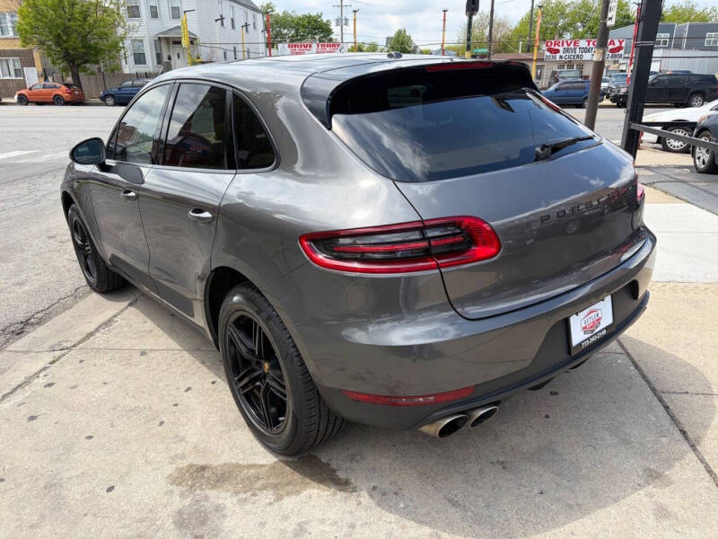 2015 Porsche Macan S