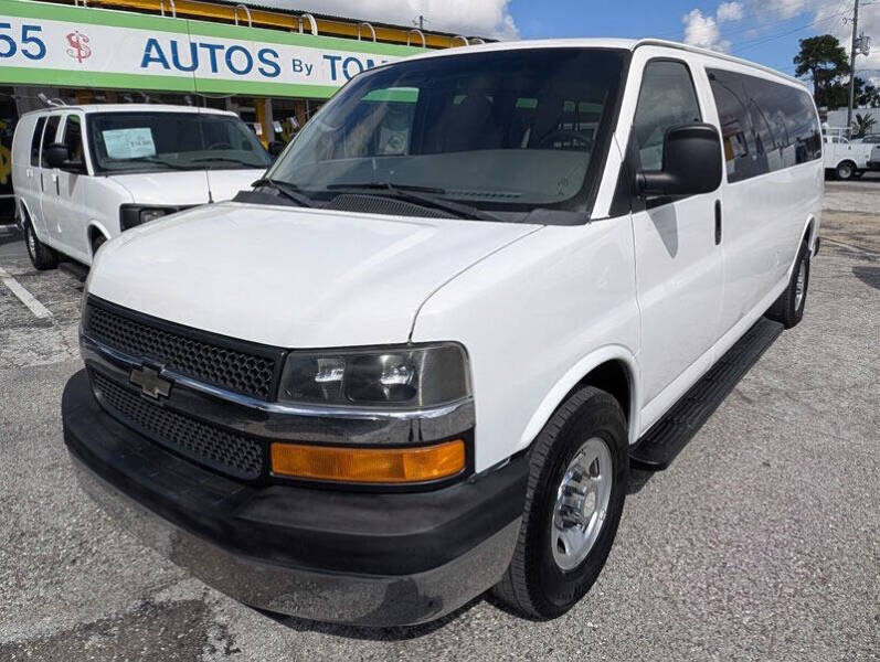 2012 Chevrolet Express LS's photo
