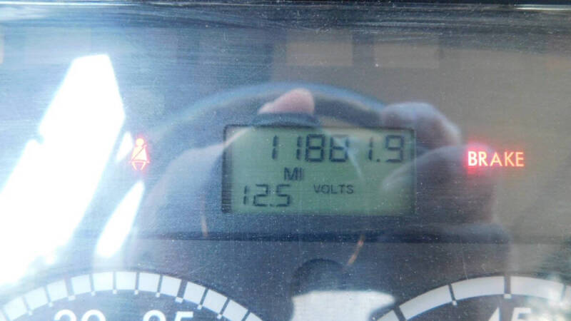 2013 Freightliner B2 Chassis