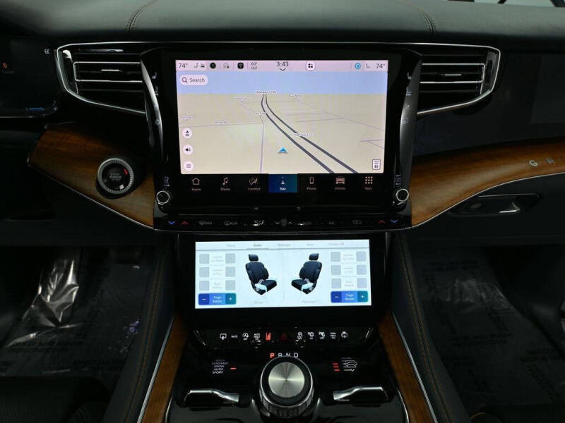 2023 Jeep Grand Wagoneer L Series II