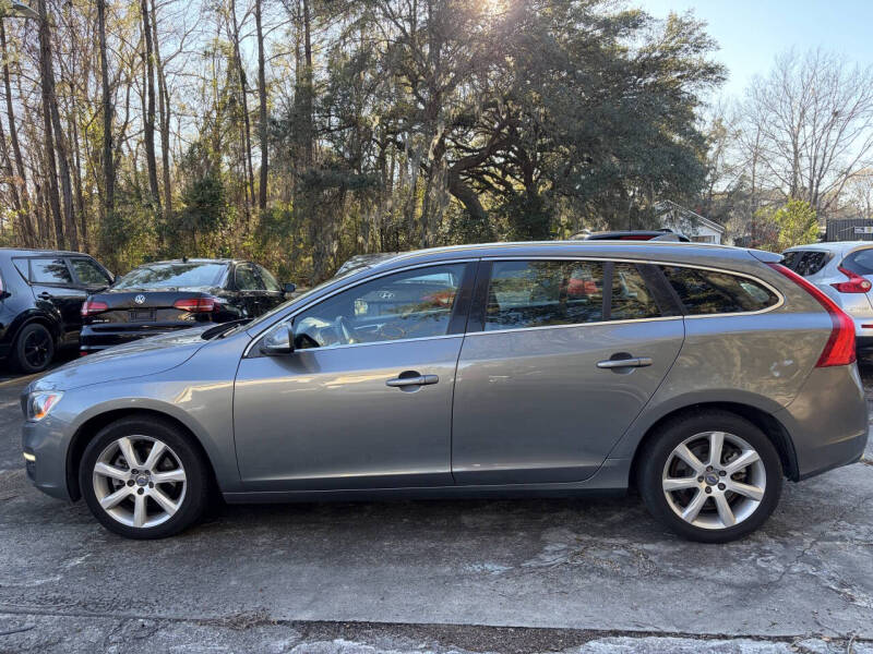 2017 Volvo V60 T5 Platinum