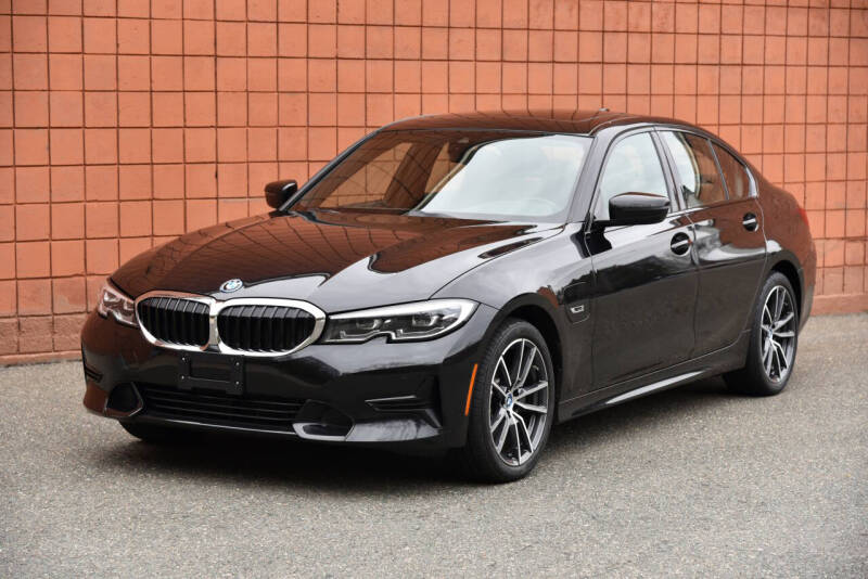 2022 BMW 3 Series 330e xDrive