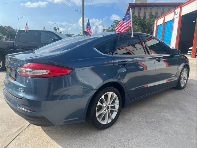 2019 FORD Fusion Sedan - $13,597