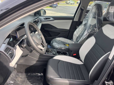 2025 Volkswagen Taos SEL 4Motion