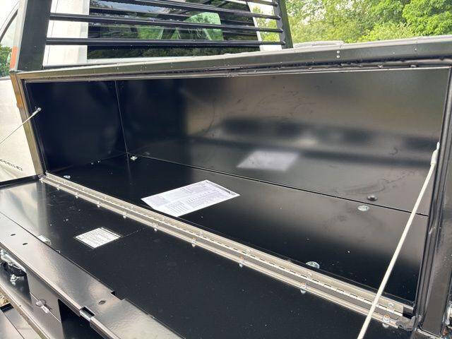 2025 GMC Sierra 3500HD CC