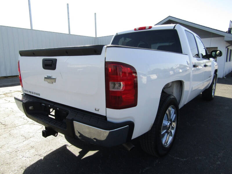 2008 Chevrolet Silverado 1500 1LT photo 5