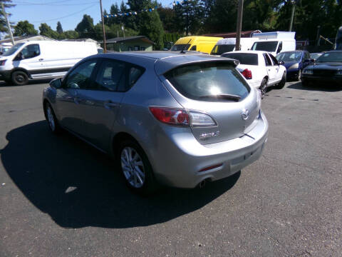 2013 Mazda MAZDA3 i Touring