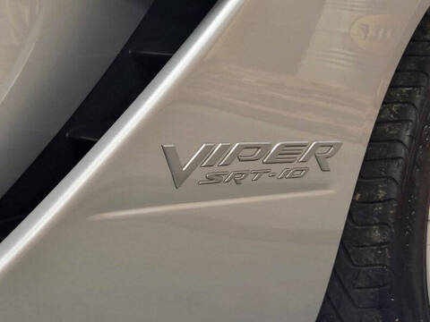 2005 Dodge Viper SRT-10