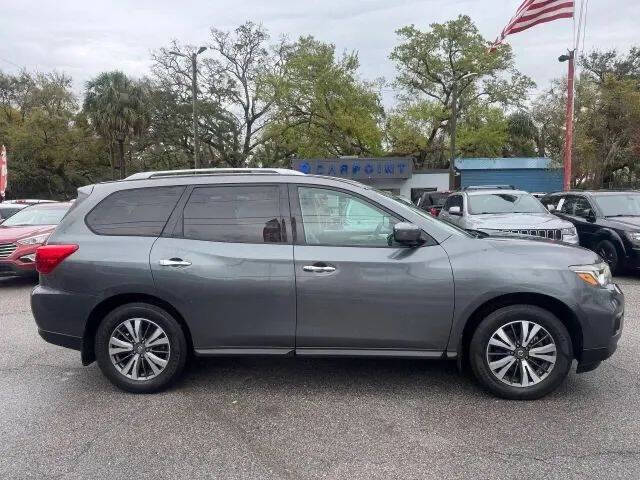 2017 Nissan Pathfinder