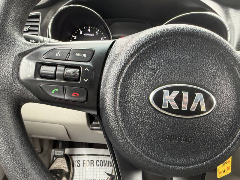 2018 Kia Sedona L
