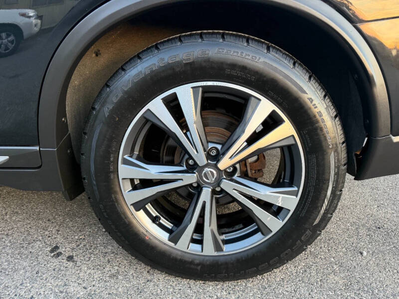 2017 Nissan Rogue Hybrid