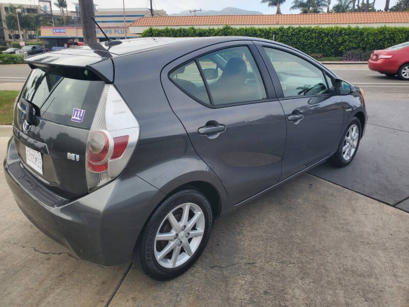 2013 Toyota Prius c One