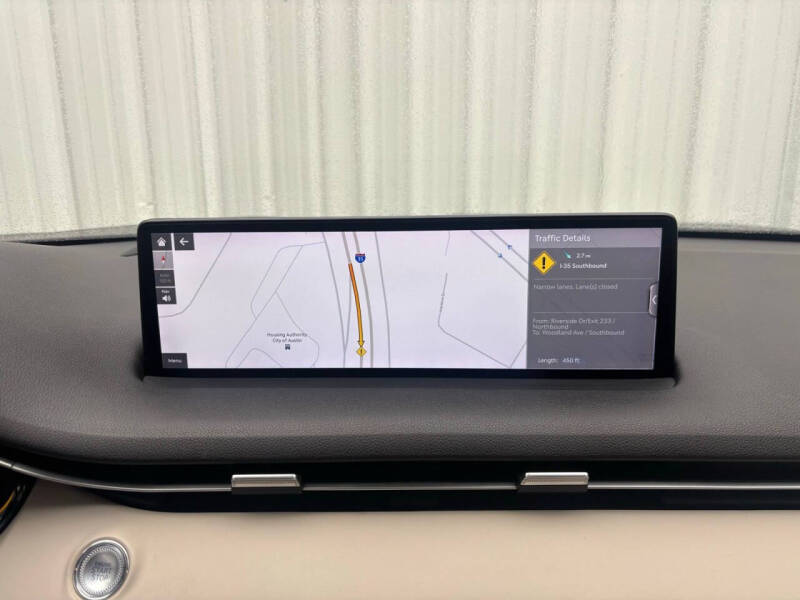 2023 Genesis GV70 2.5T Standard