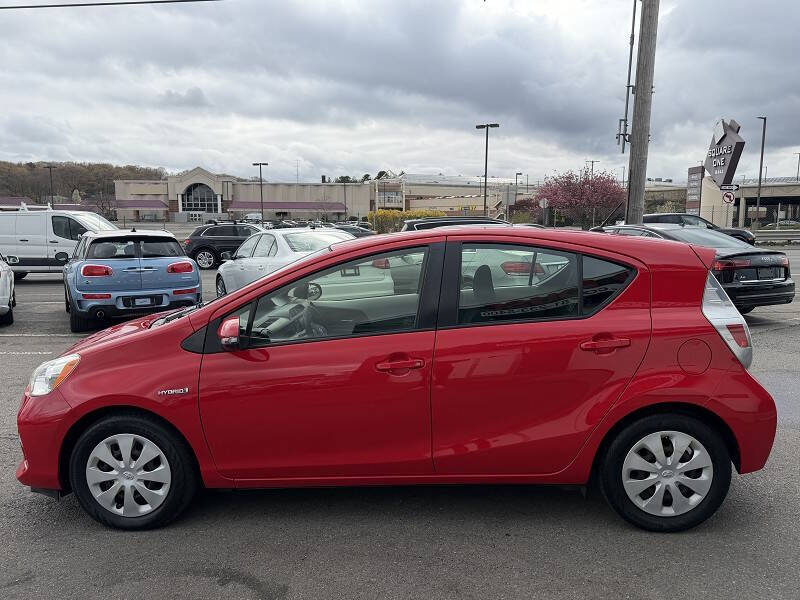 2013 Toyota Prius c Two