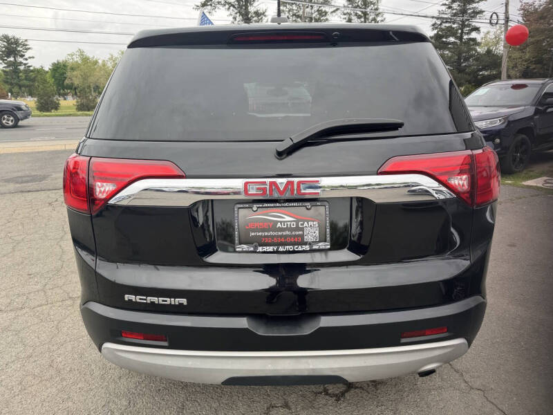 2017 GMC Acadia SLE-1